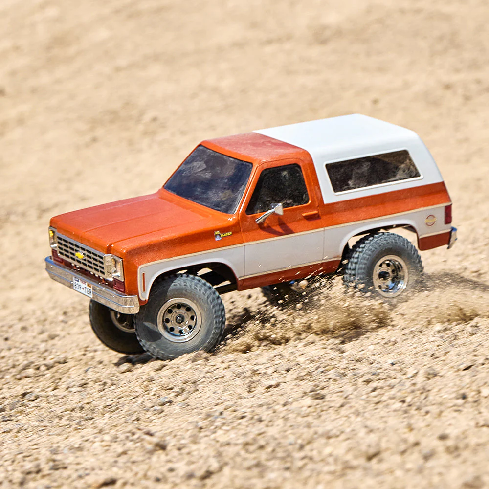 FMS 1:24 FCX24 Chevrolet K5 Blazer RTR - Image 21