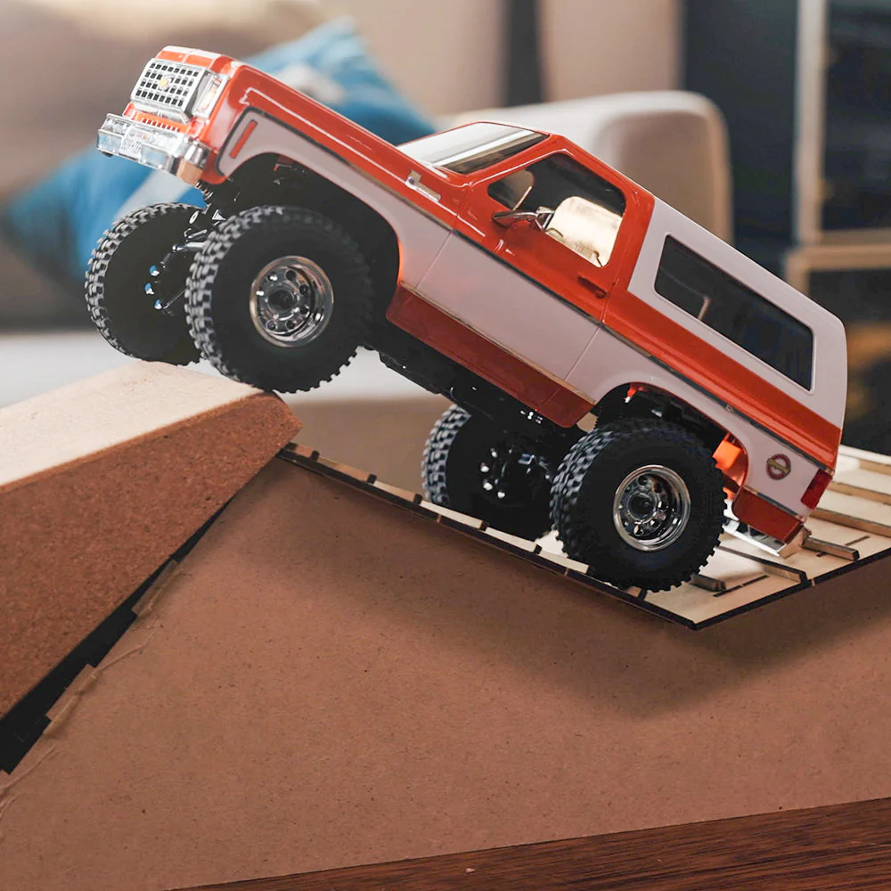 FMS 1:24 FCX24 Chevrolet K5 Blazer RTR - Image 26