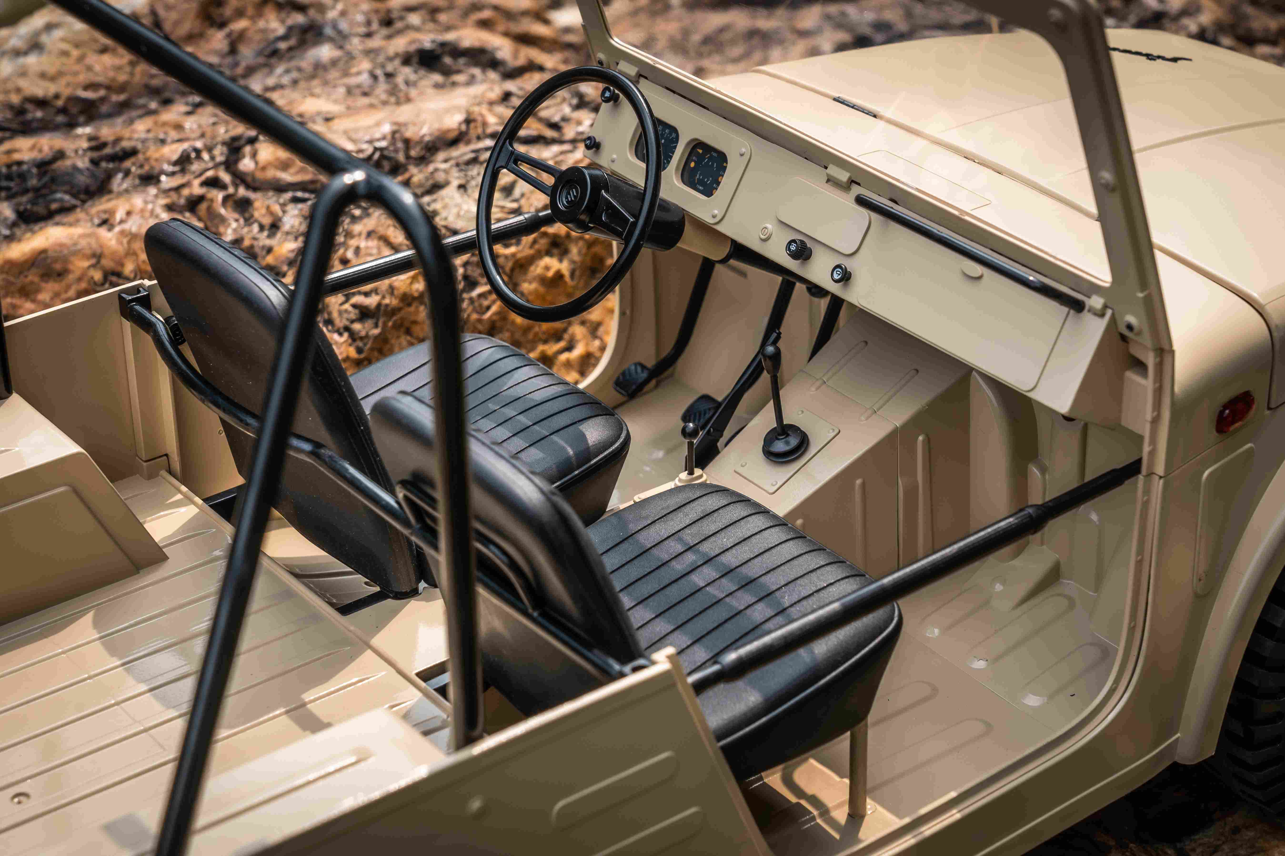 FMS 1:6 JIMNY RS Brown - Image 10